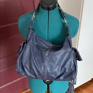 Mondani Navy Leather Shoulder Bag